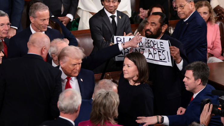 Al Green, congresista demócrata de Texas, fue retirado del pleno del Congreso durante el discurso del Estado de la Unión de Donald Trump en 2026.