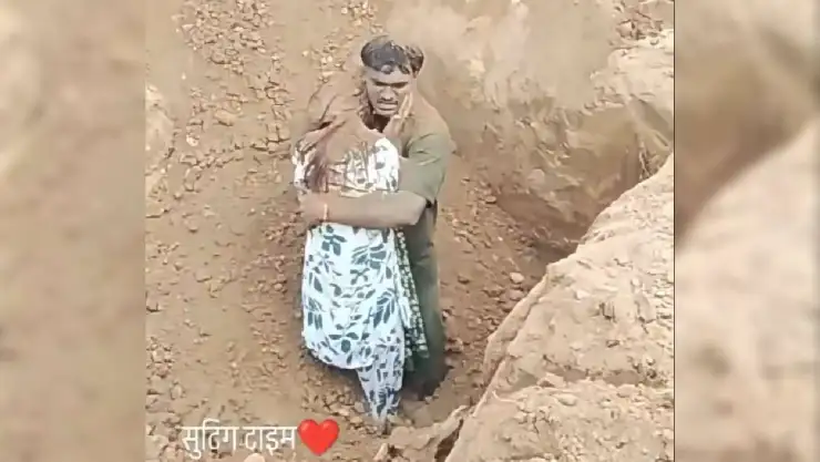 Pareja se entierra viva