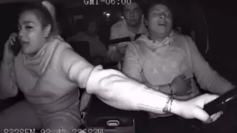 ¡Abusados! Así es como sujetos armados asaltan en la autopista México-Puebla