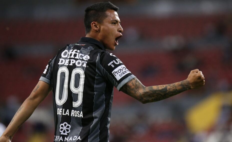 Roberto de la Rosa refuerzo Chivas Pachuca.