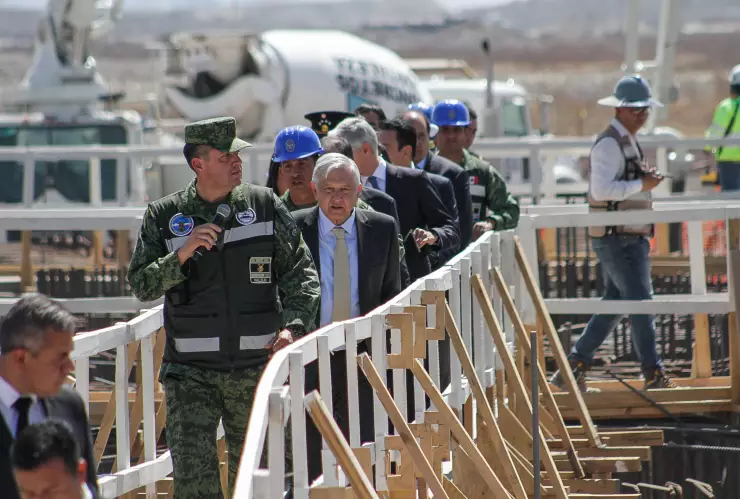 Recorrido por la construcción del Aeropuerto de Santa Lucía