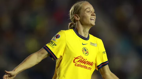 Sarah Luebbert festeja gol con Am&eacute;rica Femenil