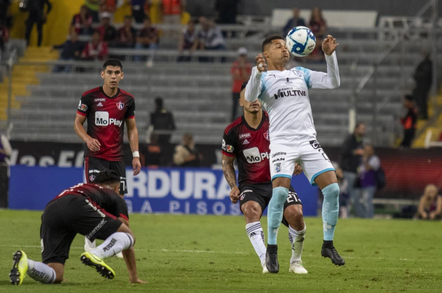 Los rojinegros del Atlas ganan con autoridad y sueñan con La Liguilla.