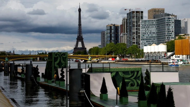 torre-eiffel-paris-2024-francia