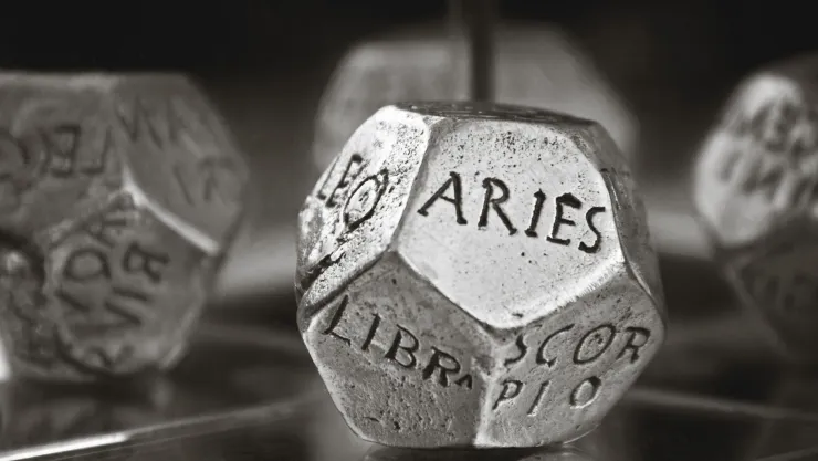 El significado de stelium en Aries y por qué es peor que Mercurio Retrógrado