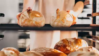 Murió por trabajar 80 horas