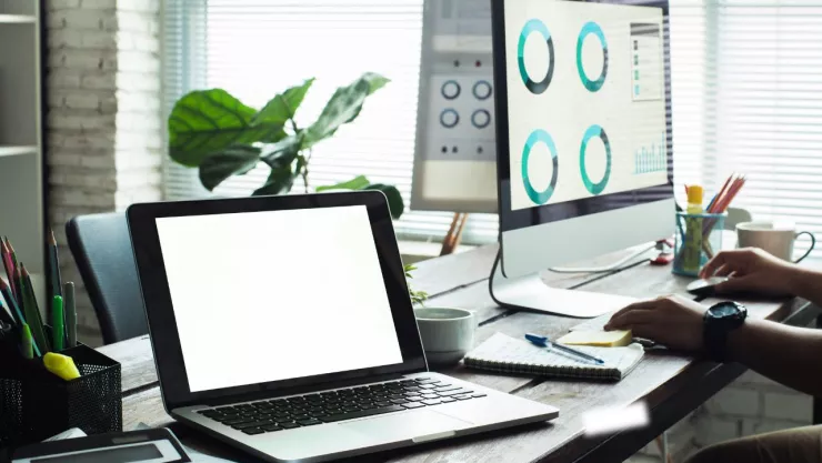 Apple no deja usar sus productos en villanos