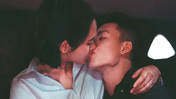 Conoce cu&aacute;les son los beneficios que tiene besar en la boca