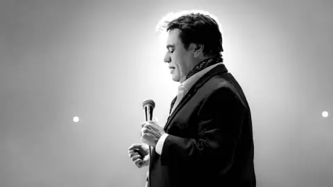 Se cumplen 8 años de la muerte de Juan Gabriel, el legendario Divo de Juárez.