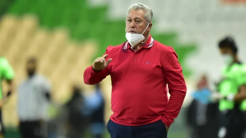 Víctor Manuel Vucetich, técnico de Chivas