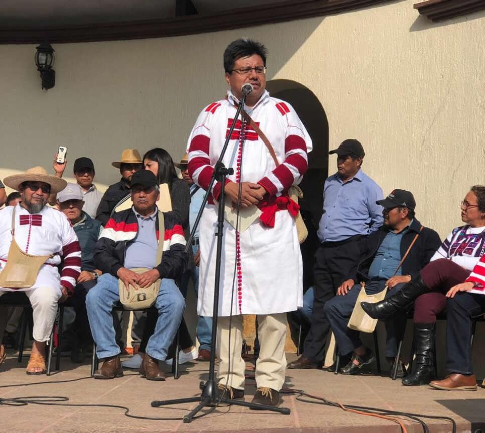 Cambio de régimen electoral de oxchuc, chiapas para elegir a sus autoridades a través de sus sistemas normativos indígenas. adelfo regino montes