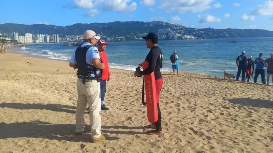 desaparece jugador del cruz azul en la playa acapulco