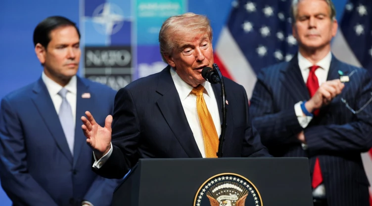 Trump ordena cortar comercio con España