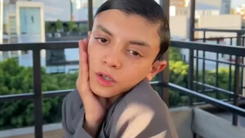 ‘La Venenito’ causa polémica al anunciar que se hará un aumento de busto