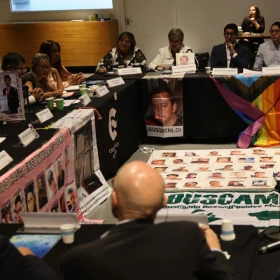 Reunión de Volker Türk, Alto Comisionado de la ONU con algunos colectivos de búsqueda en la Ciudad de México