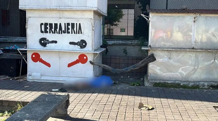 Hombre en situación de calle es encontrado muerto en la colonia Morelos, CDMX
