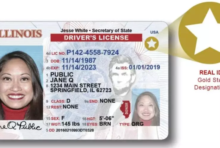 Una licencia de conducir Real ID en Illinois.