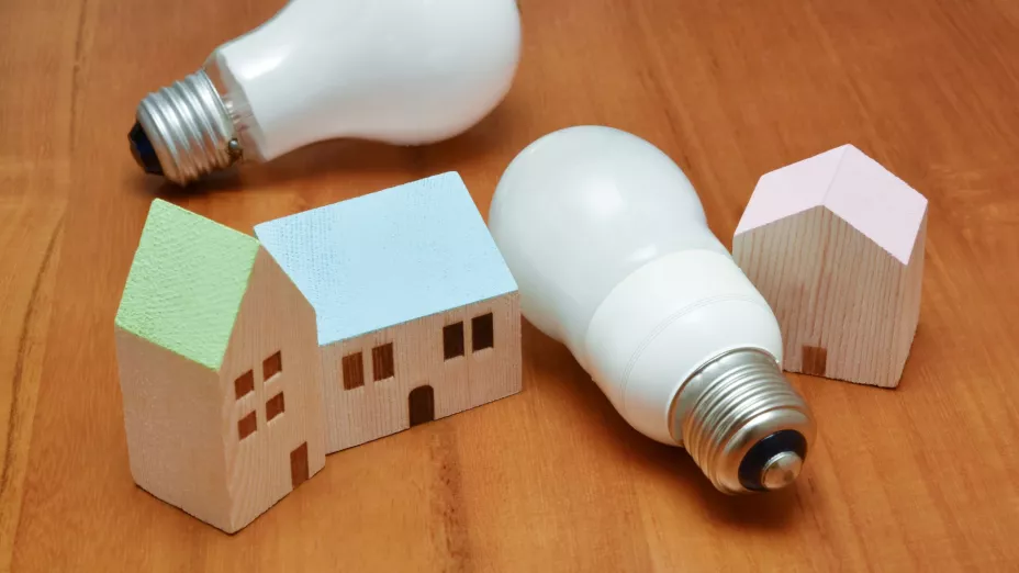 ¿Cómo pagar menos de luz, según la PROFECO?