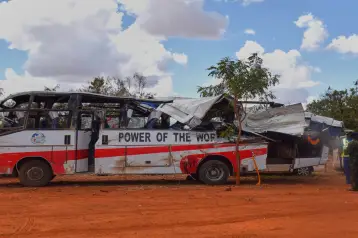 KENIA-CHOQUE DE AUTOBÚS