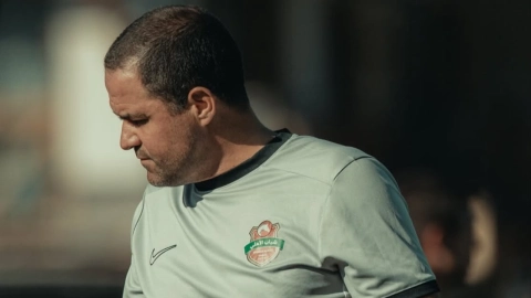 André Jardine goleando América refuerzos