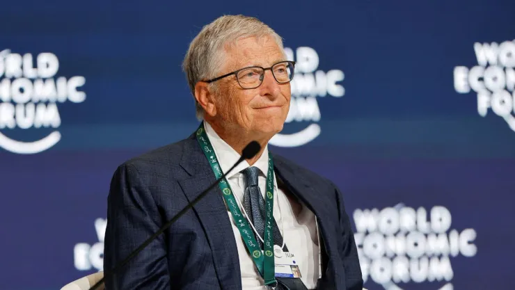 Bill Gates revela cuando la IA reemplazará a los humanos; esta es la fecha