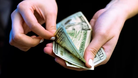 ¿Cuál es el precio del dólar hoy 1 de febrero de 2023 en Cancún?