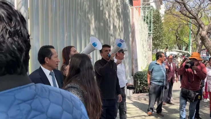 Manifestación en el CJF: Arriban trabajadores del Poder Judicial de la Federación