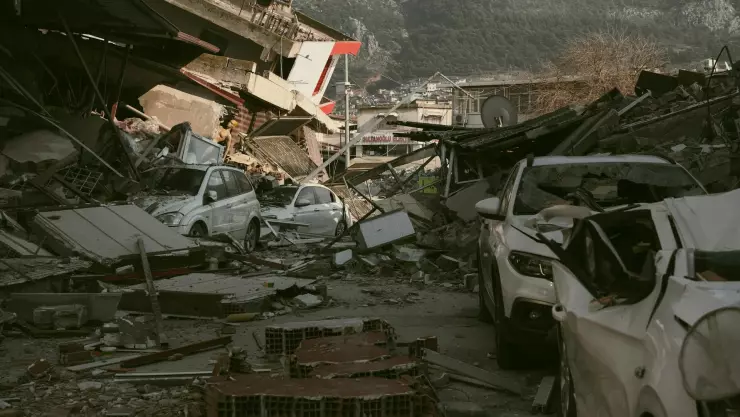 VIDEO | Reportan más de 800 muertos y miles de heridos tras terremoto de magnitud 6.0 en Afganistán