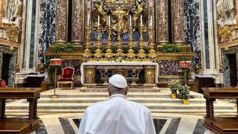 Papa Francisco rompe el silencio y habla sobre su estado de salud