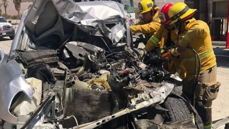 joven se accidenta antes de llegar a UABC