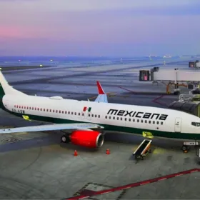 Mexicana de Aviación recibe octavo avión pero registra pérdidas de casi mil millones de pesos al año