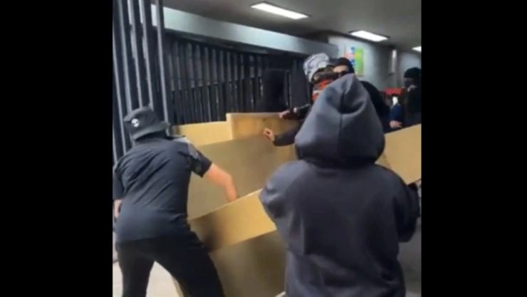 La Facultad de Química está polarizada.