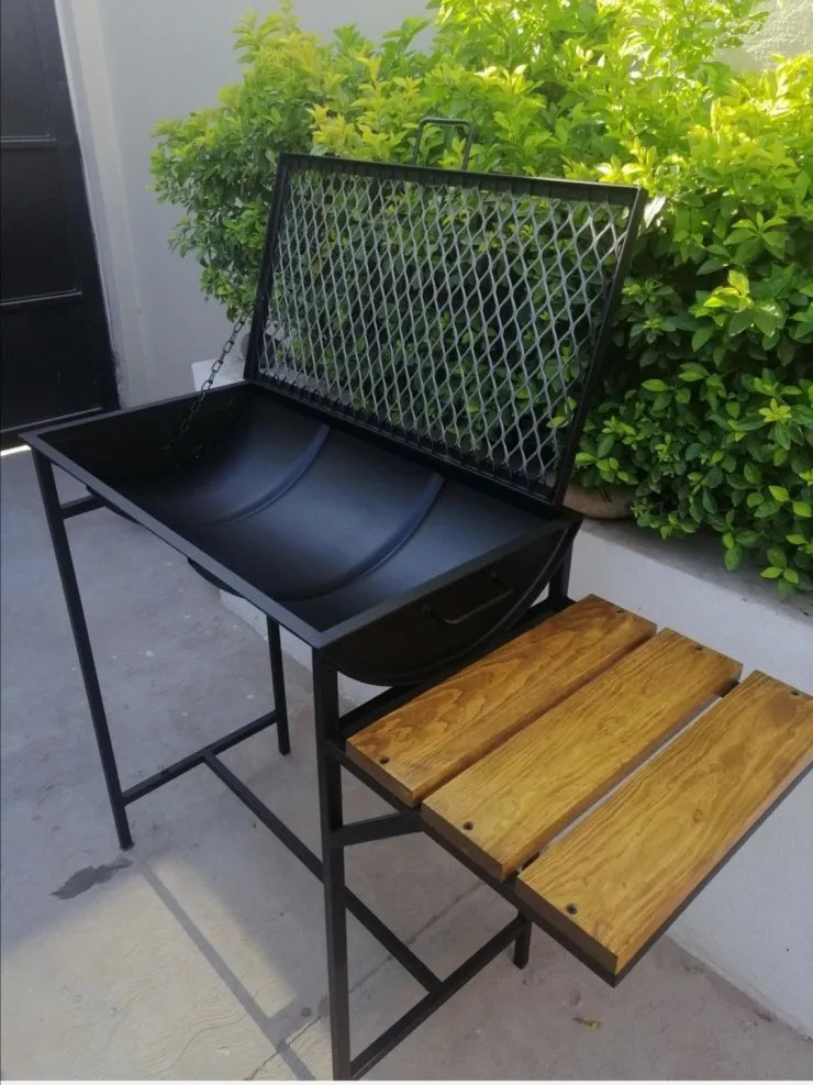 asador con tambo reciclado