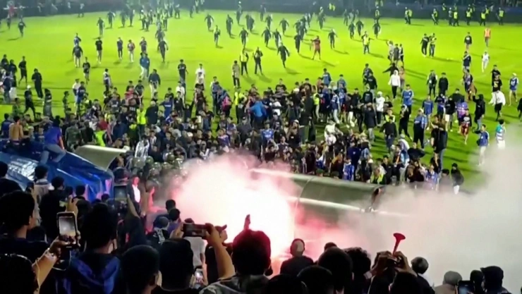 indonesia-estampida-futbol.jpg