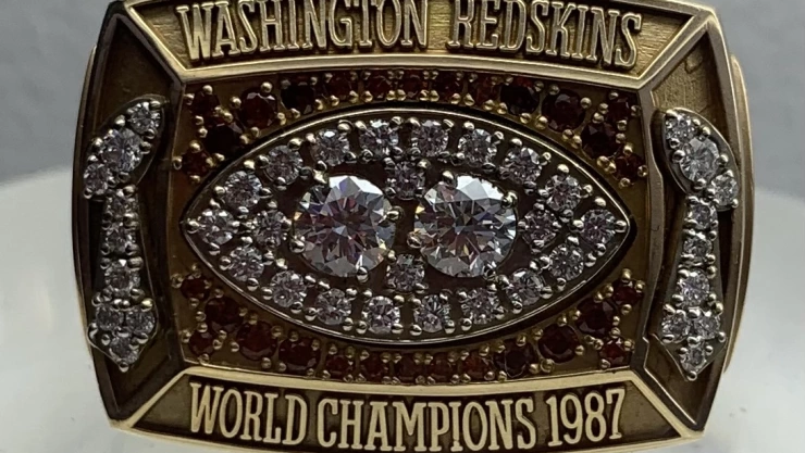 Super Bowl anillo valor 1.jpg