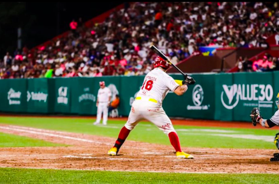 El Águila de Veracruz vence a los Pericos de Puebla