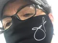 Doña Rosa Rivera presume mascarilla de Jenni Rivera..jpg