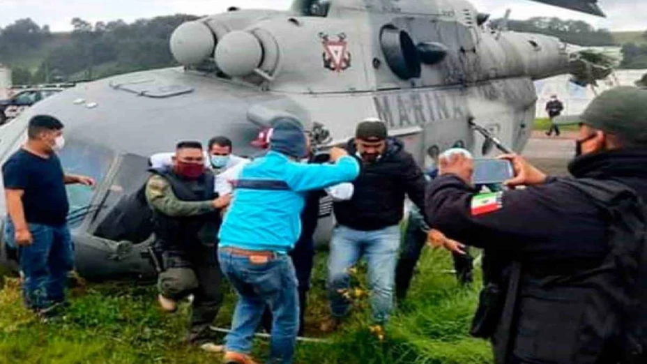 Cae helicóptero de la Secretaría de Marina en Hidalgo