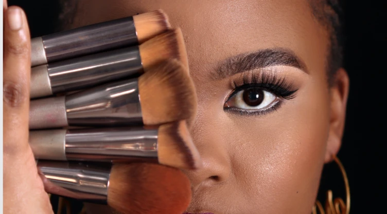 maquillaje (3).png