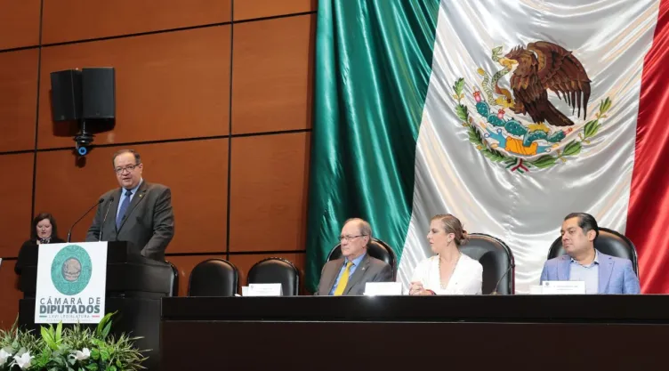 UNAM “preparada” para apoyar a sus becados EU ante las políticas migratorias de Trump
