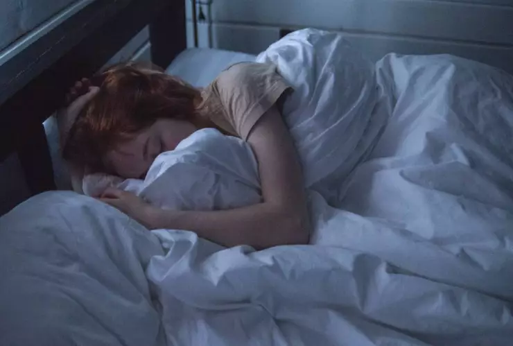 Por esta RAZÓN la generación Z y millennials duermen más tiempo