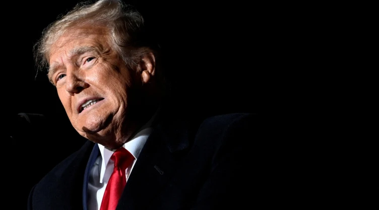 Demandan a Donald Trump por difamación