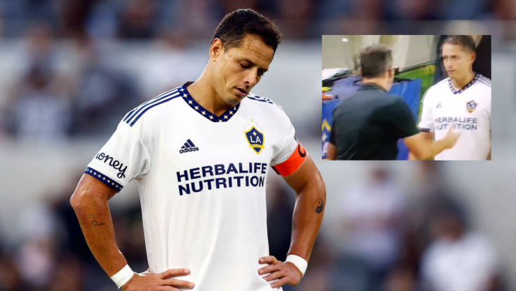 Chicharito en un duelo del LA Galaxy