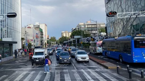 Hoy No Circula sabatino 12 de abril 2025