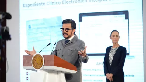 Expediente_Clínico_Electrónico_IMSS_México_2024