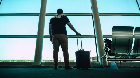 Comprar vuelos en la noche