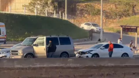 Choque en el bulevar 2000 provoca movilización hoy en Tijuana