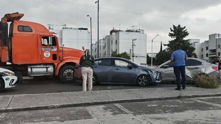 Choque en Periférico Ecológico hoy