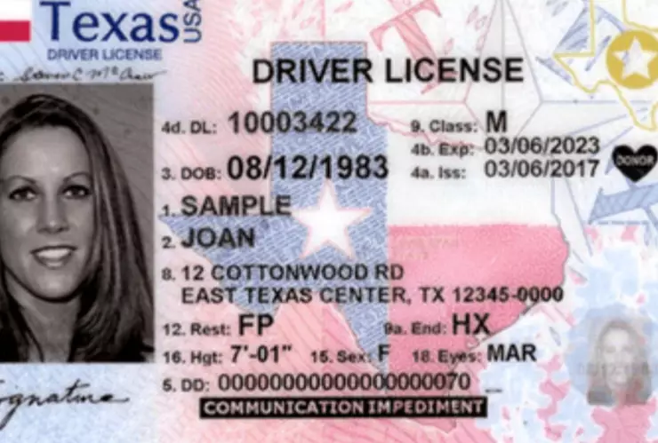 Una licencia de conducir Real ID emitida por Texas.