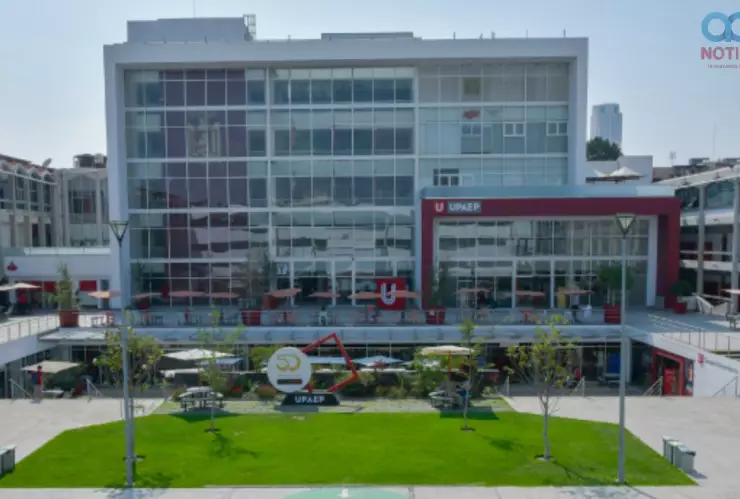 Feto en instalaciones UPAEP